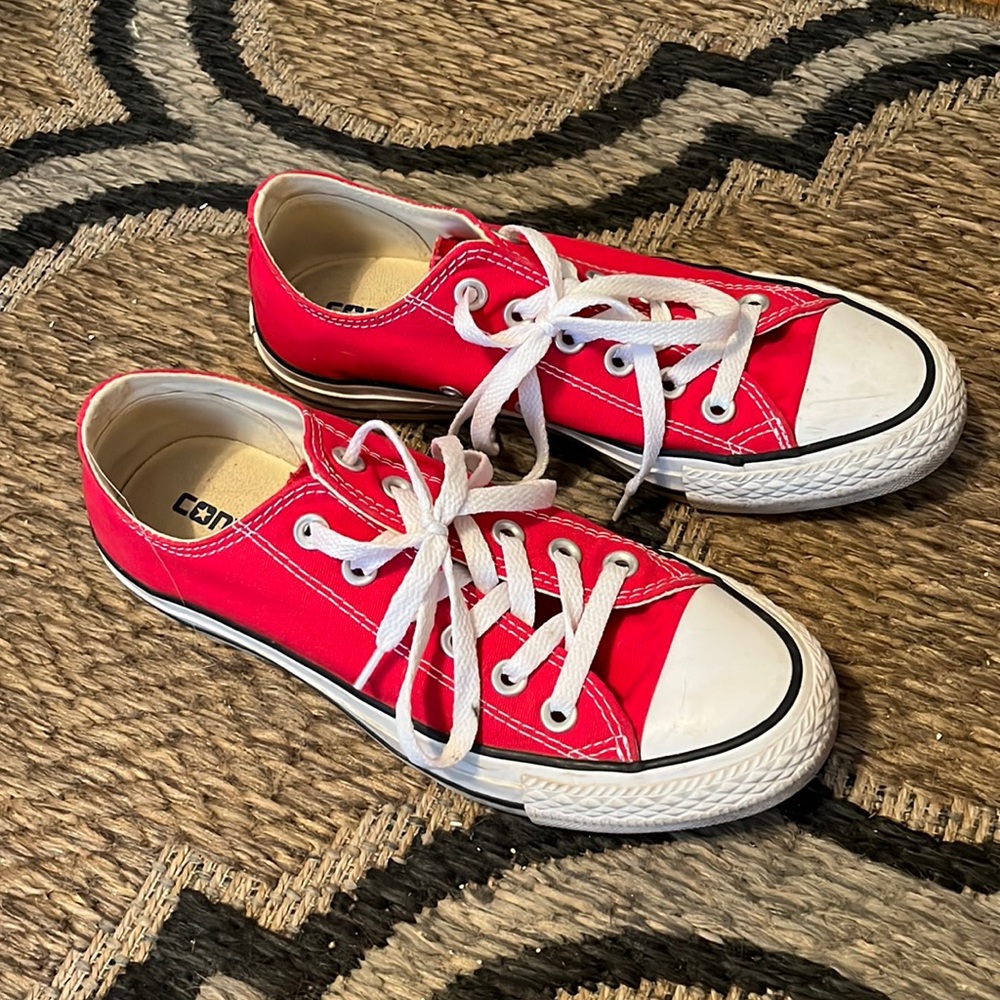 Converse Low Top Red Sneaker